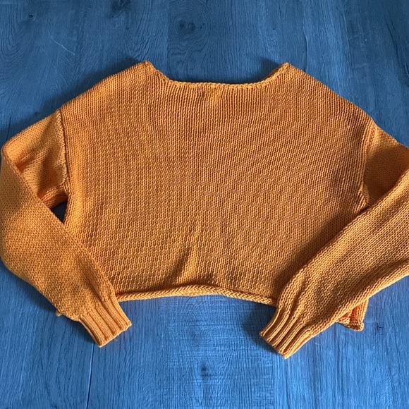 Aerie Cropped Orange Sweater - Picture 4 of 6